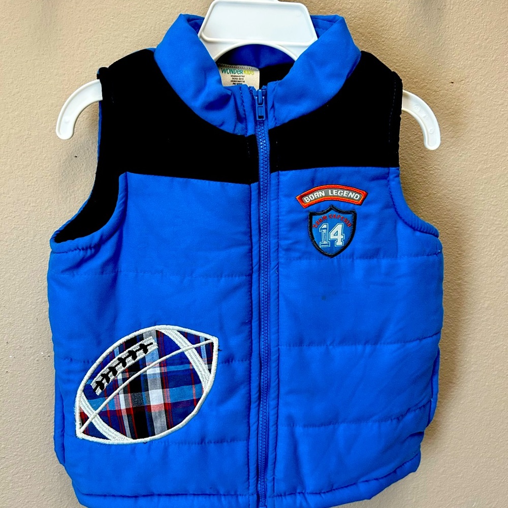A blue vest size 3t boys wonder kids